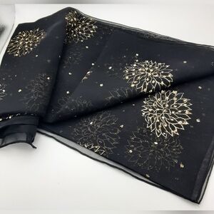 Vintage NWT 1970's Anne Klein for the Vera Company Scarf/Wrap